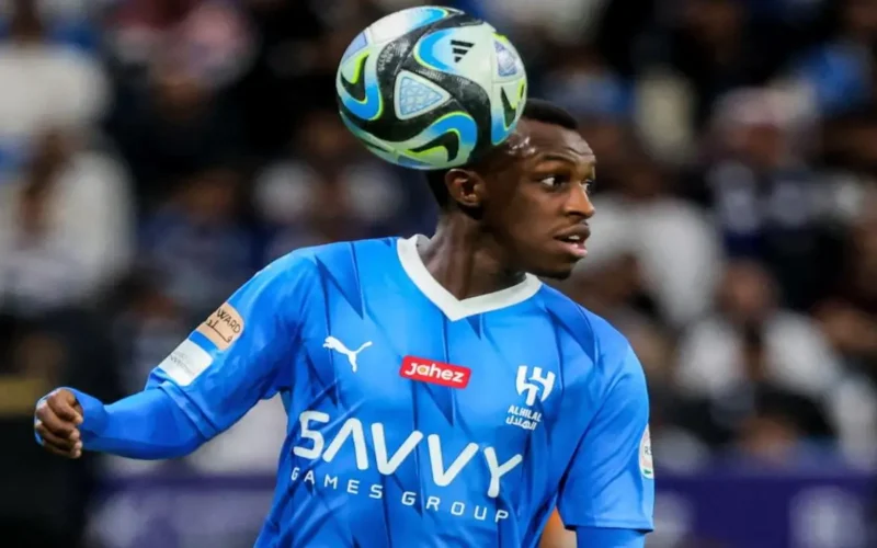 ضغط قوي.. جيسوس يسعى لضم سعود عبد الحميد إلى النصر السعودي